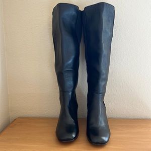 New Donald/Pliner Leather High Shaft Boot with stretchable fabric Size 7.5 Black